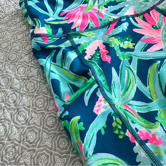 Lilly Pulitzer Weekender Luxletic Crop Leggings Tropical Bright Colors Size XL - Picture 11 of 14